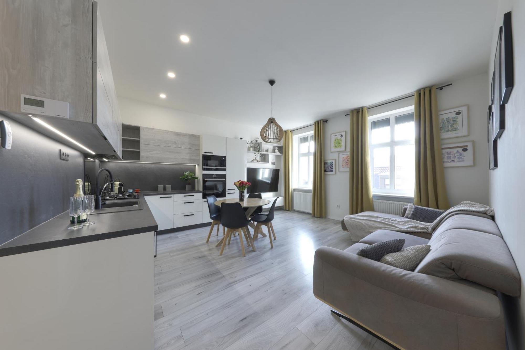 Lovely 2-Bedroom Apartment In Centre Of Bratislava Exterior photo